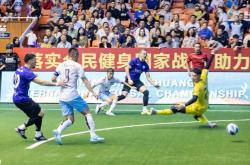 lol官网-精彩纷呈的足球比赛赢得观众喝彩