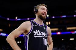 lol战绩查询-包含巴西男篮横扫篮网B队，萨博尼斯打破历史纪录的词条