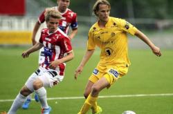 lol高校认证-格子率领球队晋级淘汰赛，士气高涨的简单介绍