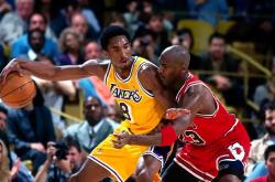 lol官网-回顾NBA2K经典时刻：传奇再现