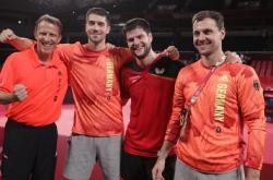 lol合区-日本队逆转英格兰队，波尔统治全场的简单介绍