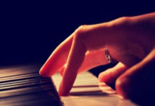 lol高校认证-Rogue逆转JDG，Chovy制霸全场：一场电竞传奇的华丽绽放